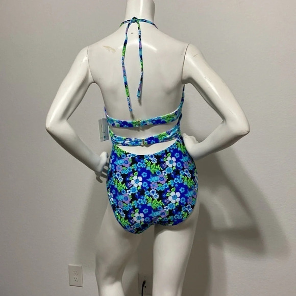 CYN & LUCA NWT Black Blue White Floral Front Cut Out One Piece Swimsuit Size L - Picture 8 of 9